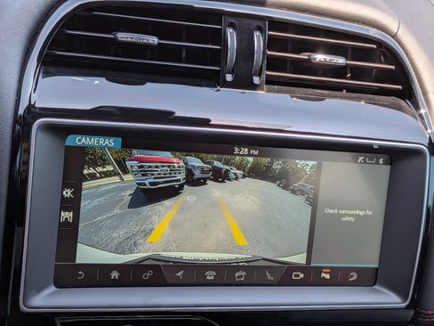Used 2020 Jaguar F-PACE S AWD/4WD image 31
