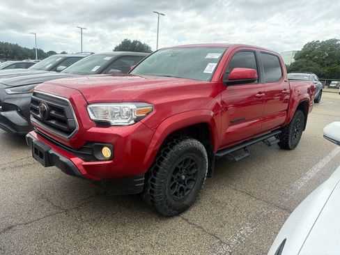Used 2022 Toyota Tacoma SR5 RWD image 1
