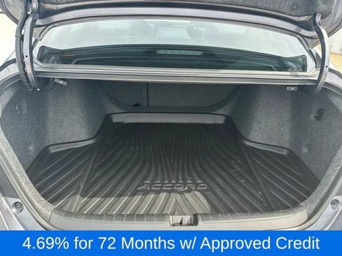 Used 2018 Honda Accord EX image 10