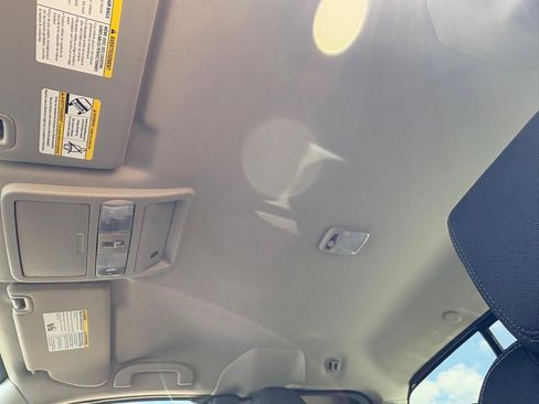 New 2025 Nissan Frontier SV image 17