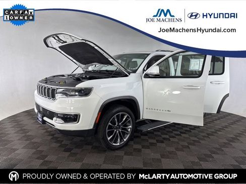 Used 2022 Jeep Wagoneer Series III w/ Premium Group I image 11