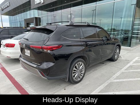 Used 2020 Toyota Highlander Platinum AWD/4WD image 6