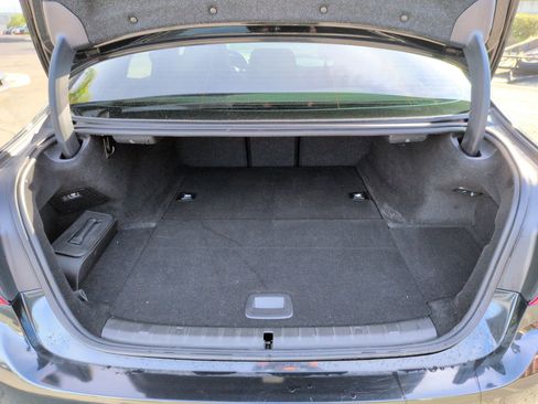 Used 2019 BMW 530e w/ Convenience Package image 32