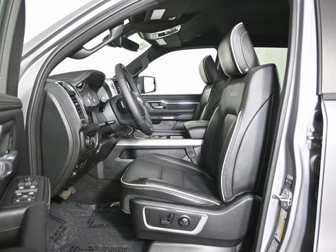 Used 2025 RAM 1500 Laramie w/ Sport Appearance Package image 21