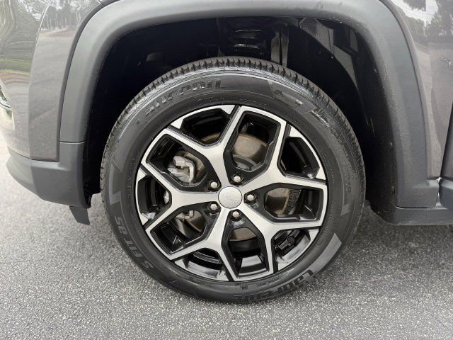 Used 2024 Jeep Compass Limited AWD/4WD image 39