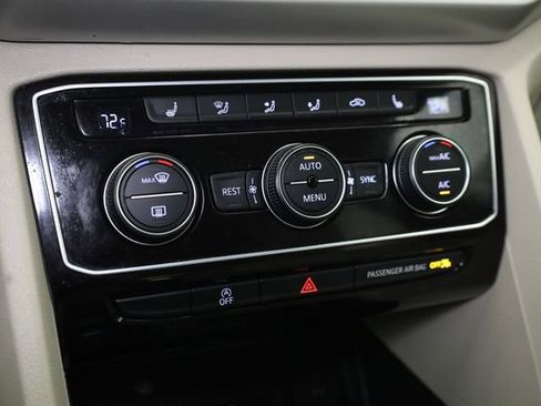 Used 2022 Volkswagen Atlas SE w/ Black Wheel Package image 22