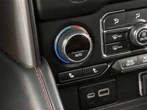 Used 2022 Chevrolet Tahoe RST w/ Luxury Package image 21