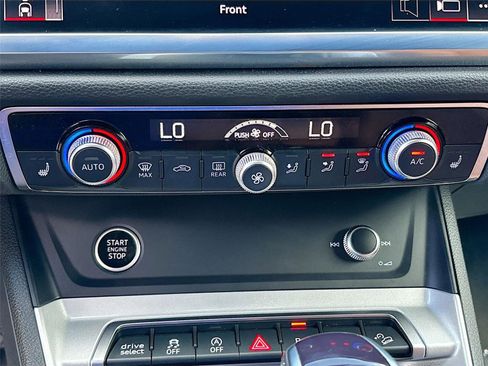 Used 2024 Audi Q3 2.0T Premium Plus image 15