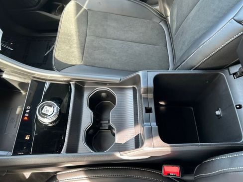 New 2025 Jeep Grand Cherokee Altitude image 18