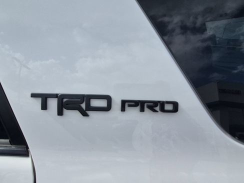 Certified 2018 Toyota 4Runner TRD Pro AWD/4WD image 10