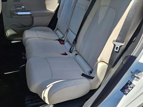 New 2026 Mercedes-Benz GLB 250 image 15