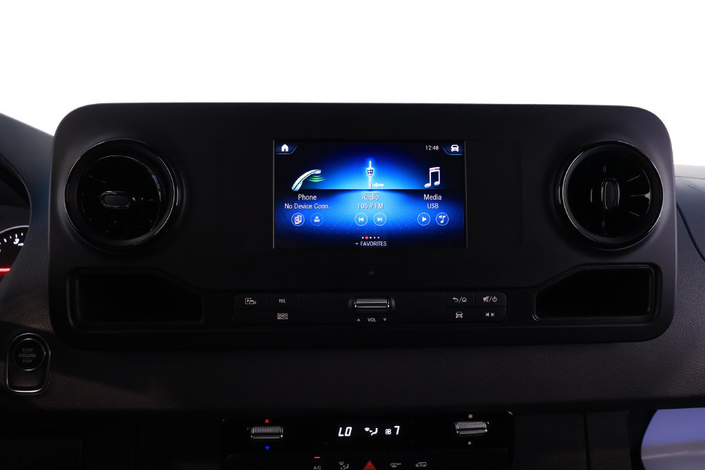 Used 2023 Mercedes-Benz Sprinter 2500 image 28