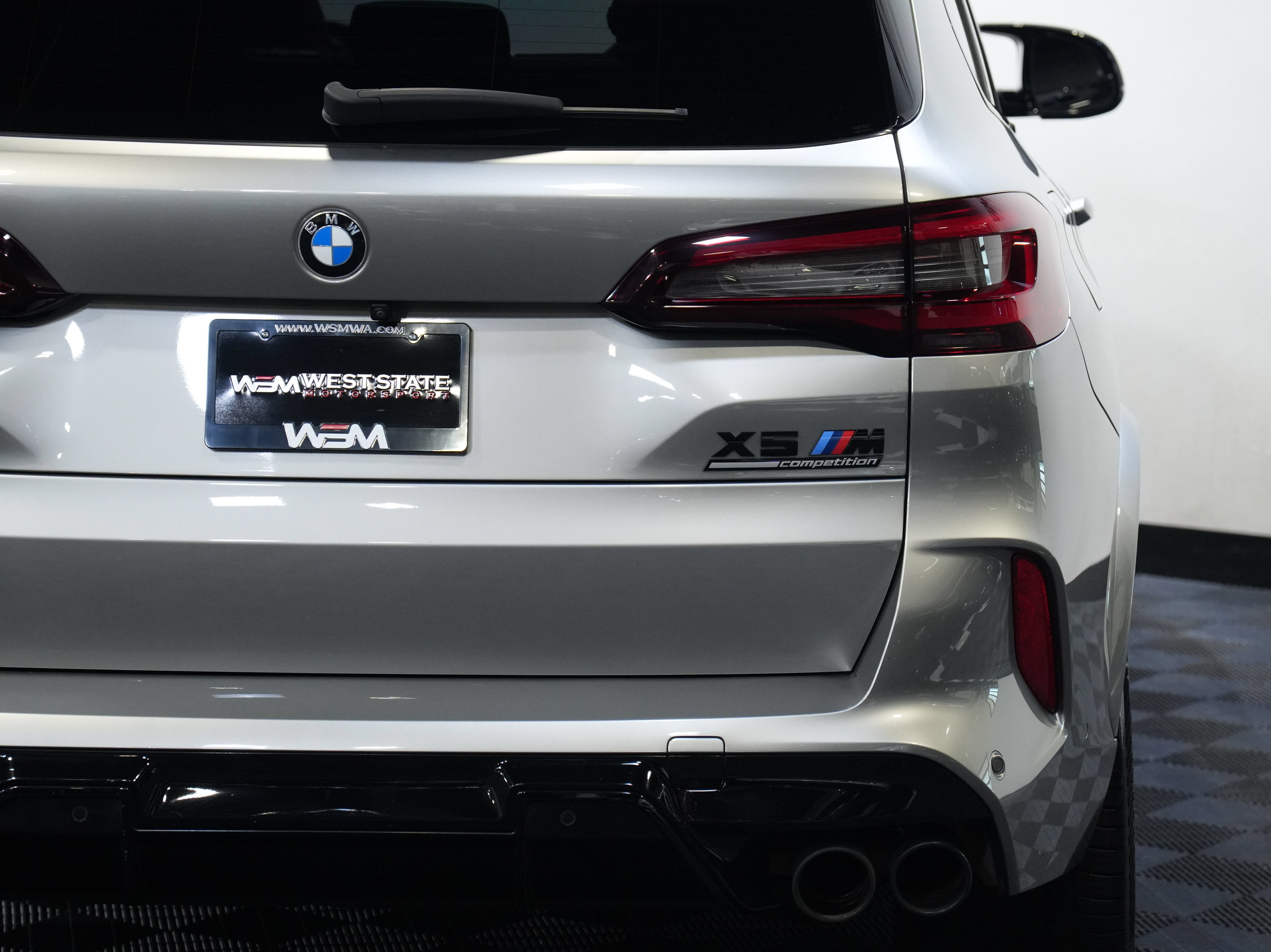 Used 2022 BMW X5 M w/ Competition Package 2 AWD/4WD image 16