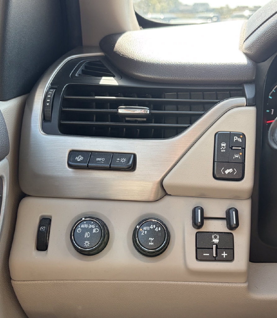 Used 2019 GMC Yukon Denali w/ Open Road Package AWD/4WD image 10