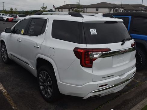 Used 2023 GMC Acadia Denali AWD/4WD image 6