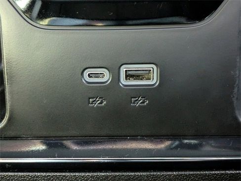 Used 2024 GMC Sierra 1500 AT4 w/ AT4 Premium Package image 16