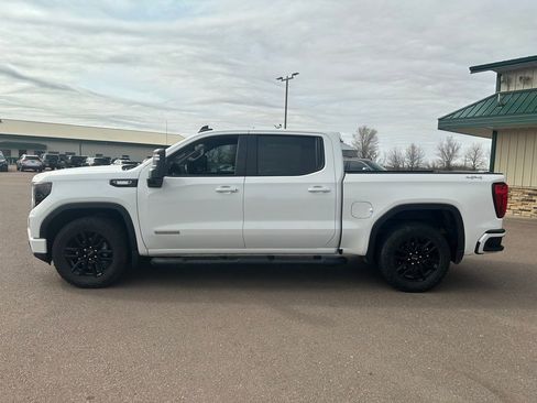 Used 2023 GMC Sierra 1500 Elevation image 35