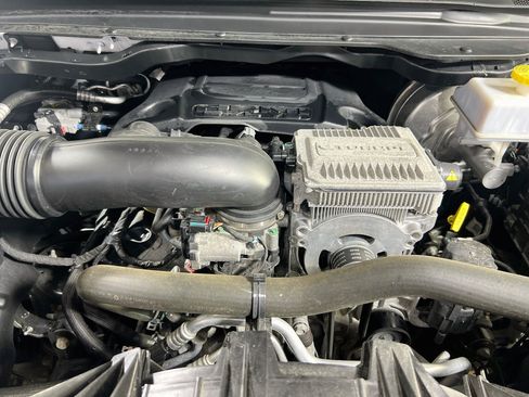 Used 2023 RAM 1500 Laramie AWD/4WD image 29