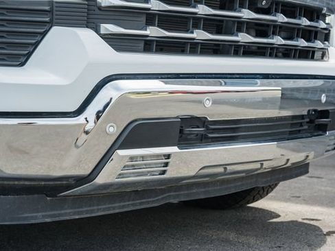 Used 2023 Chevrolet Silverado 1500 LTZ w/ LTZ Convenience Package II AWD/4WD image 15