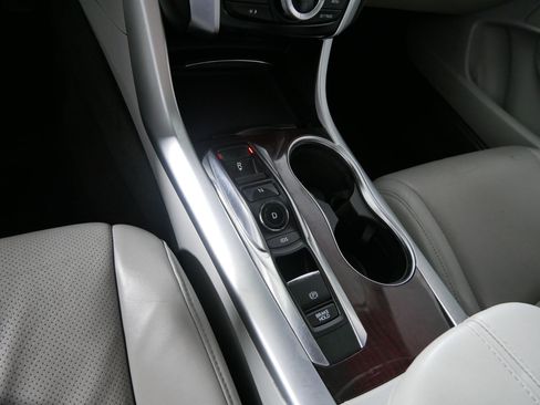 Used 2015 Acura TLX V6 w/ Technology Package FWD image 23