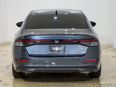 Used 2025 Honda Accord SE image 7