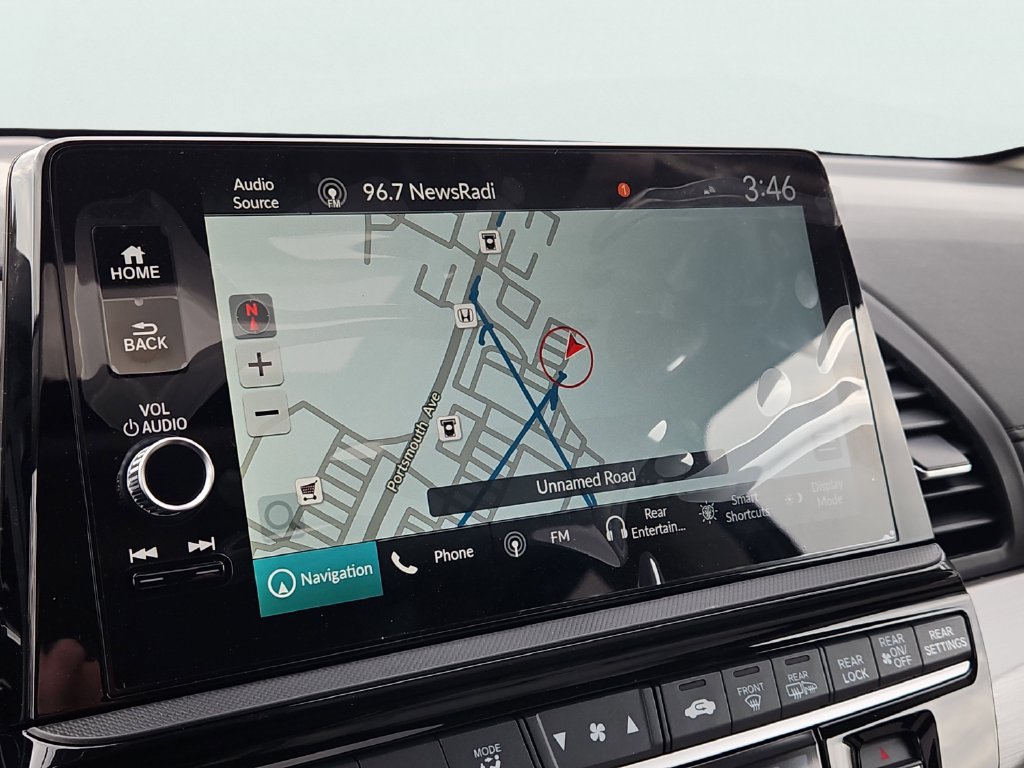 New 2026 Honda Odyssey Touring image 9