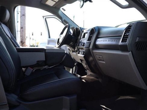 Used 2017 Ford F250 XLT image 29