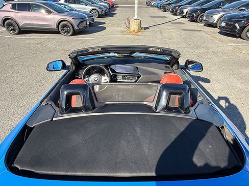 Used 2022 BMW Z4 sDrive30i w/ M Sport Package image 23