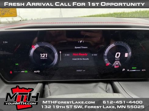 Used 2024 Dodge Charger Daytona Scat Pack w/ Plus Group AWD/4WD image 11