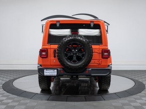 Used 2019 Jeep Wrangler Unlimited Sahara w/ Quick Order Package 24M Moab AWD/4WD image 6