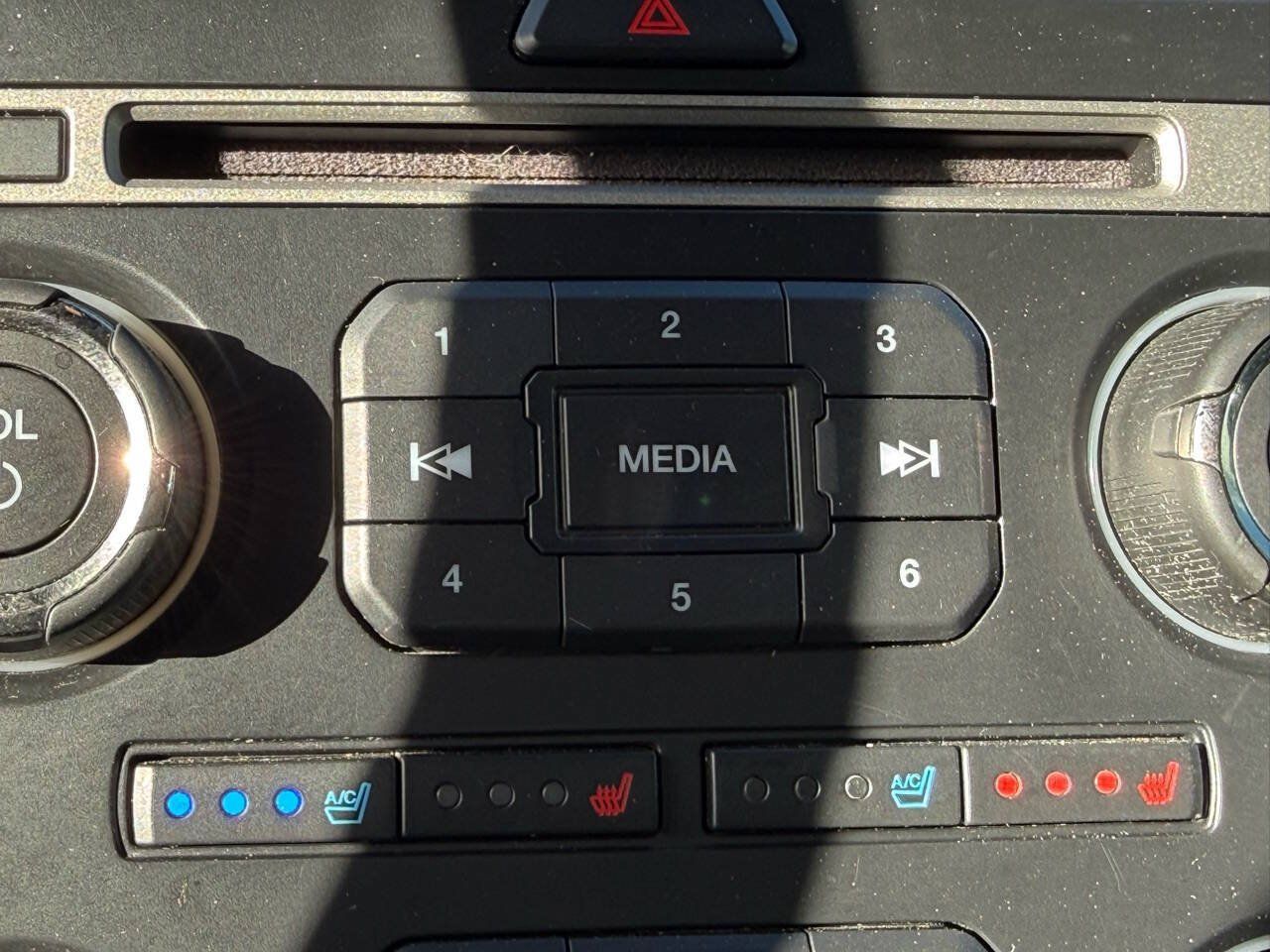 Used 2017 Ford Expedition EL Limited RWD image 24