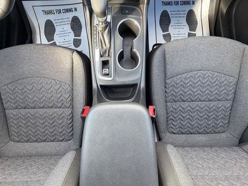 Used 2022 Chevrolet Equinox LT FWD image 22