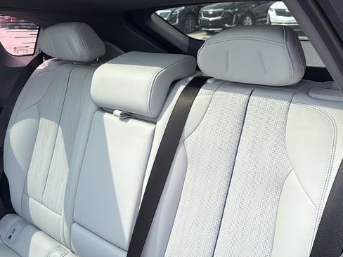 New 2026 Cadillac Optiq Sport 2 w/ LPO, Floor Liner Package image 27