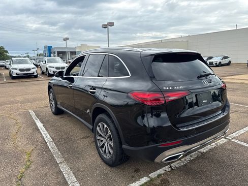 Used 2023 Mercedes-Benz GLC 300 4MATIC image 7