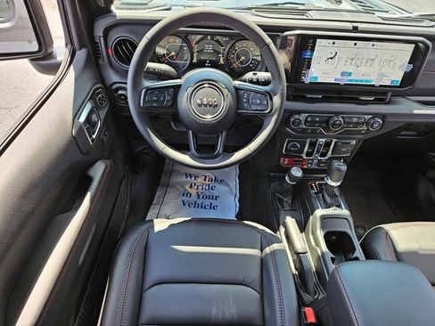 New 2025 Jeep Wrangler Unlimited Rubicon w/ Convenience Group image 6