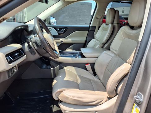 Used 2020 Lincoln Aviator Reserve w/ Equipment Group 202A AWD/4WD image 17