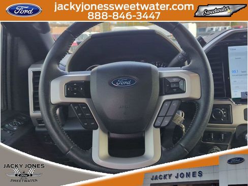 Certified 2022 Ford F350 Lariat w/ Chrome Package image 15