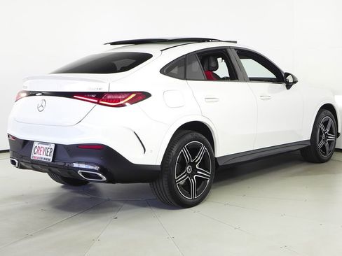Used 2024 Mercedes-Benz GLC 300 4MATIC image 7