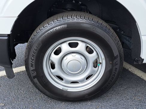 Used 2025 Ford F150 XL RWD image 16
