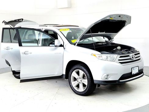 Used 2013 Toyota Highlander Limited image 12