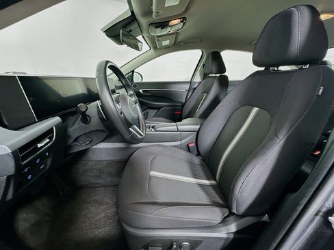 Used 2025 Hyundai Sonata SEL FWD image 13