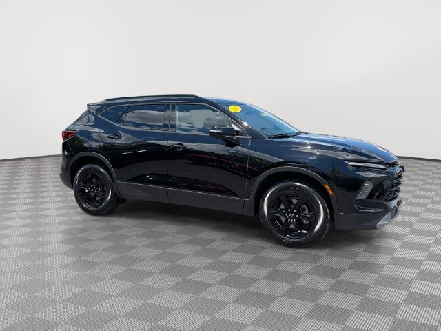 Certified 2026 Chevrolet Blazer LT w/ Midnight/Sport Edition AWD/4WD image 14