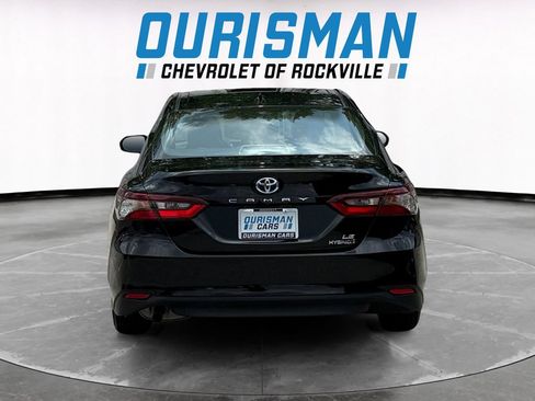 Used 2022 Toyota Camry LE FWD image 5