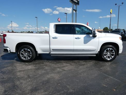 Certified 2024 Chevrolet Silverado 1500 High Country w/ Technology Package AWD/4WD image 4