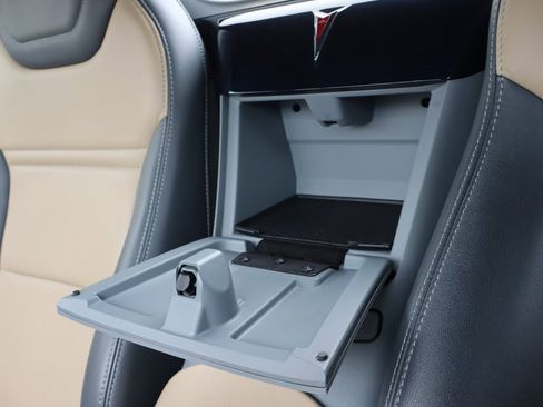 Used 2007 Pontiac Solstice Convertible w/ Premium Package image 13