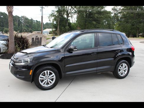 Used 2016 Volkswagen Tiguan S image 1