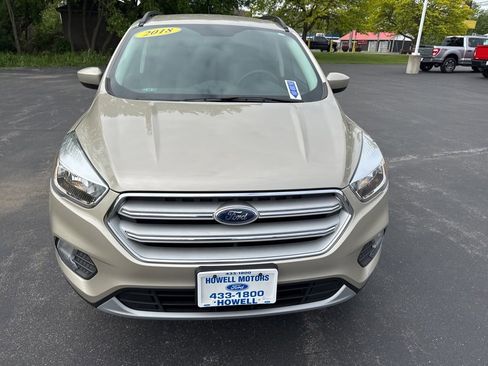 Used 2018 Ford Escape SE AWD/4WD image 2