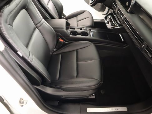 New 2026 Lincoln Corsair Premiere image 15