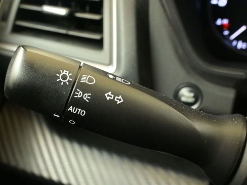 Used 2024 Subaru Ascent Premium w/ Convenience Package image 30