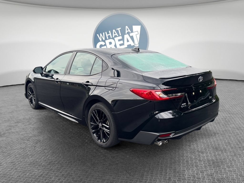Used 2025 Toyota Camry SE w/ Convenience Package AWD/4WD image 6